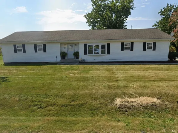 100 E Hughes, Murrayville, IL 62668