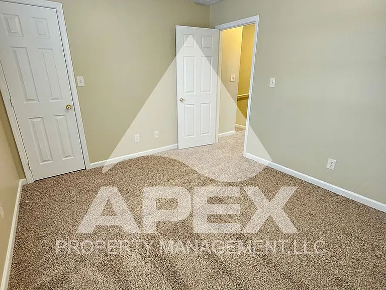 1827 Sweet View Way — Photo 12