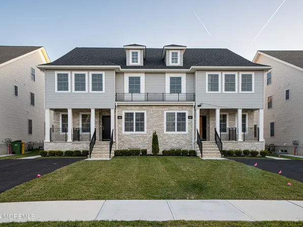 67 Lenox Drive, Lakewood, NJ 08701