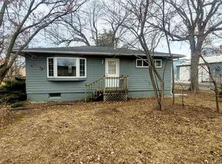 2263 S Riverside Dr, Iowa City, IA 52246
