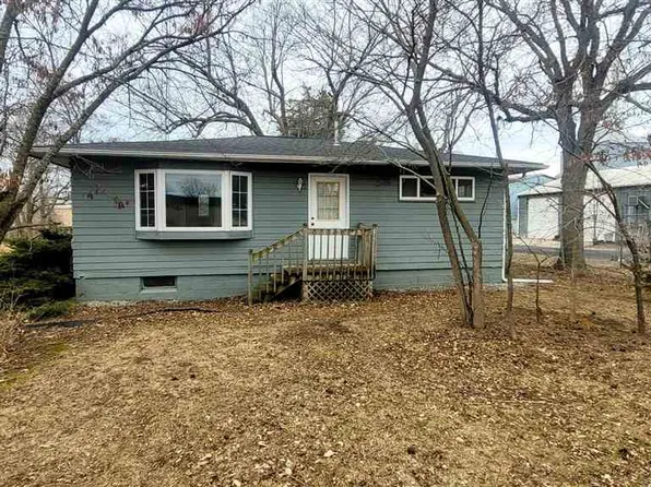 2263 S Riverside Dr, Iowa City, IA 52246