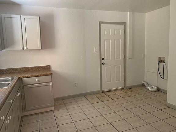 2nd image of 3711 N Everglade Ave