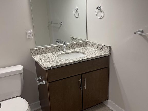 5th image of 1111 N Thompson St #201
