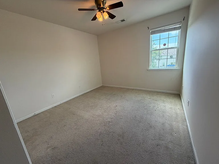 137 Sequoia St — Photo 8