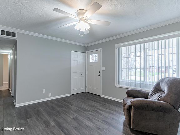 4th image of 603 Drummond Way