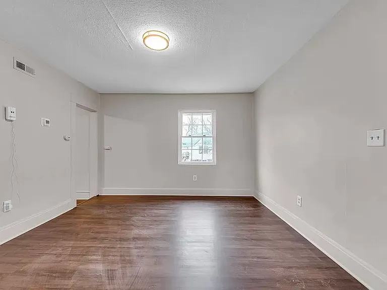 2120 Robin St #4 — Photo 5