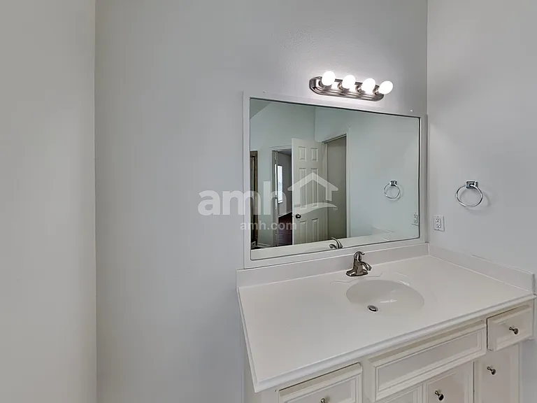 15818 Shoreline Terrace Dr — Photo 14