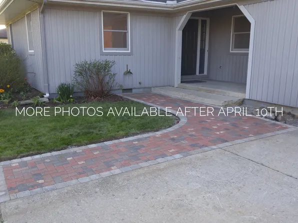 1521 Brookfield Ln, Troy, OH 45373