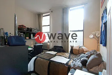 Rented by Wave Real Estate Group