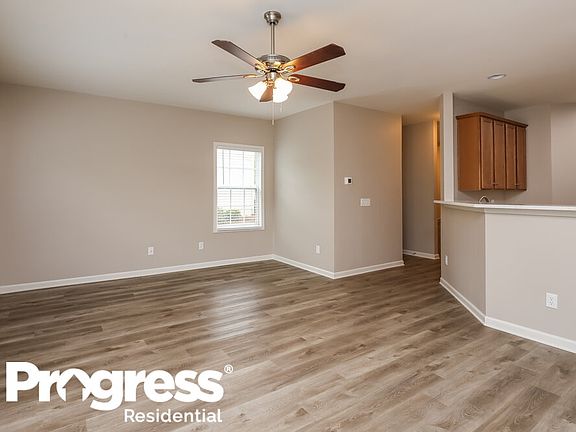 5th image of 2635 Cedar Dr