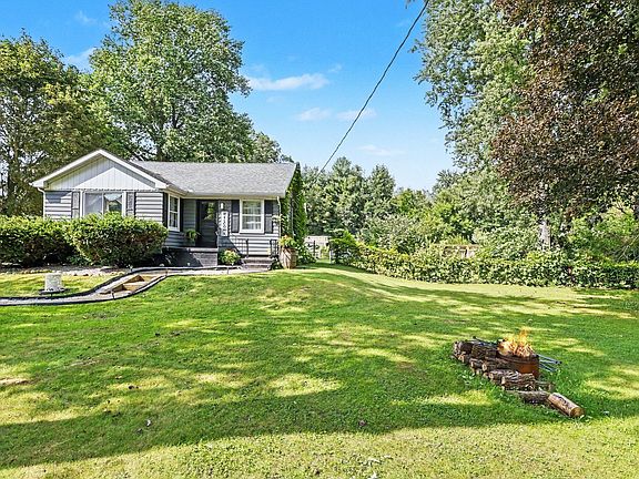 2nd image of 4531 Mead Rd