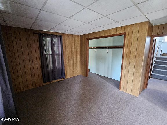 4th image of 376 Spring St