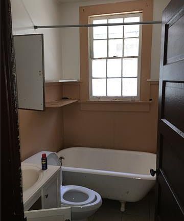 3rd image of 2433 Josephine St