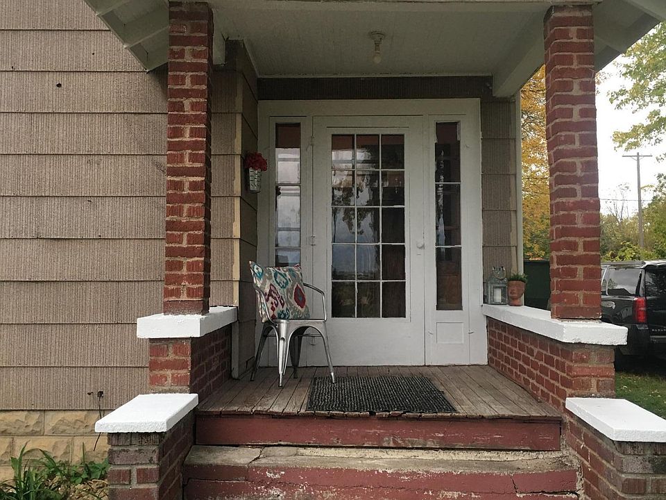 1st image of 4220 280th St W