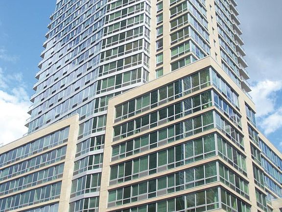 4th image of 455 W 37th St APT 809