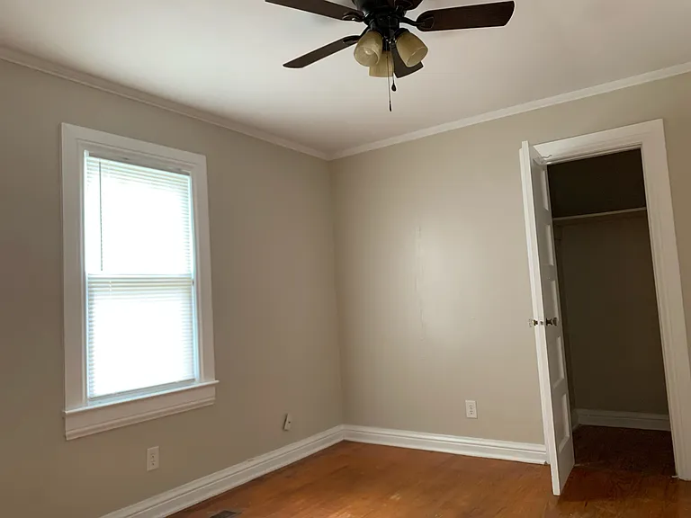 102 Lee St — Photo 3