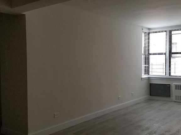 3rd image of 142-10 Hoover Ave #303A