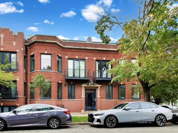 1457 W Fletcher St APT 1, Chicago, IL 60657