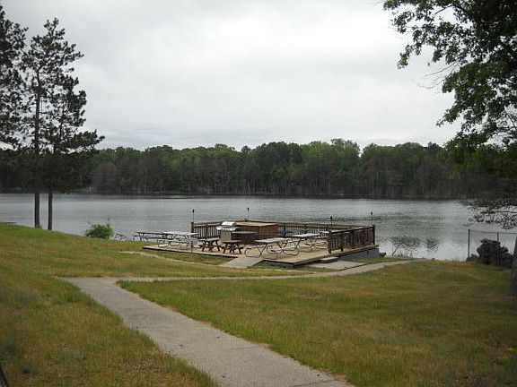 5th image of 5240 Woodridge Dr