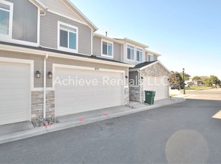 905 E Robert Ave, Layton, UT 84041