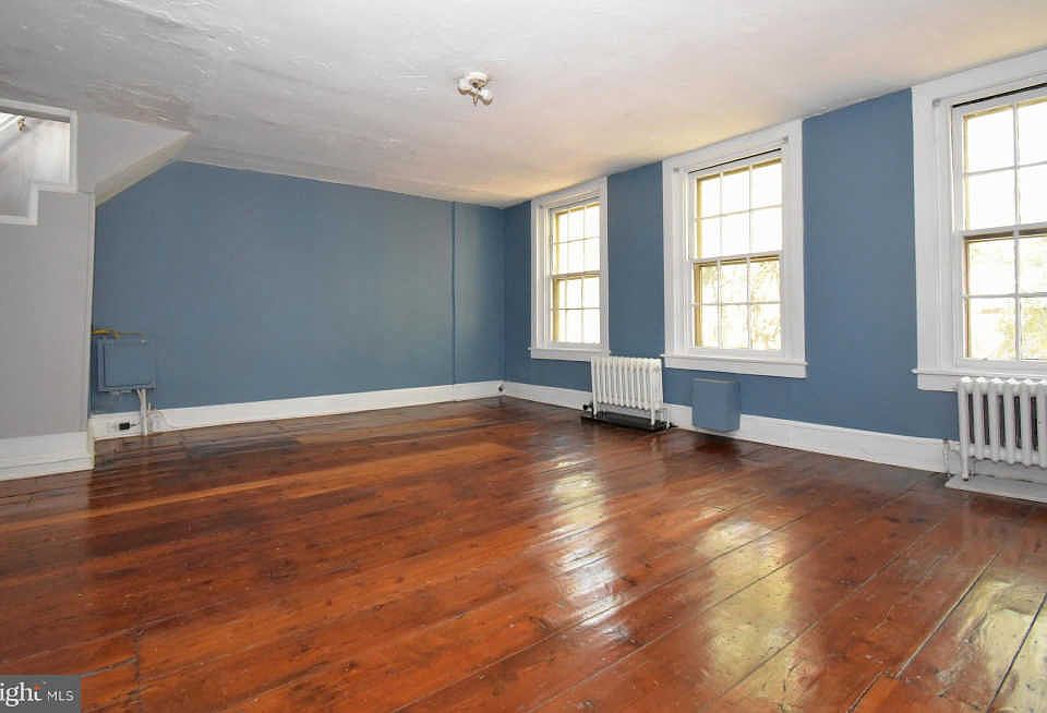 1st image of 308 Delancey St #3