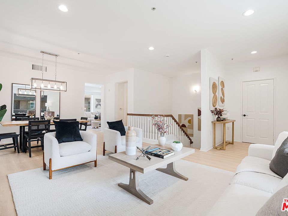 1st image of 6020 Seabluff Dr Unit 437