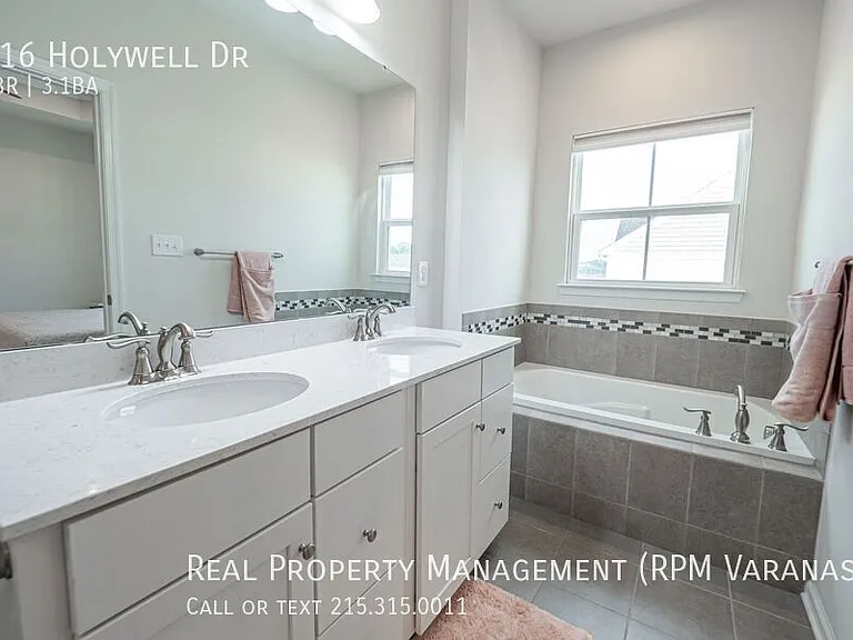 516 Holywell Dr — Photo 18