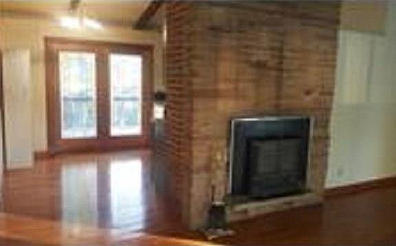 3rd image of 2691 Longwood Dr
