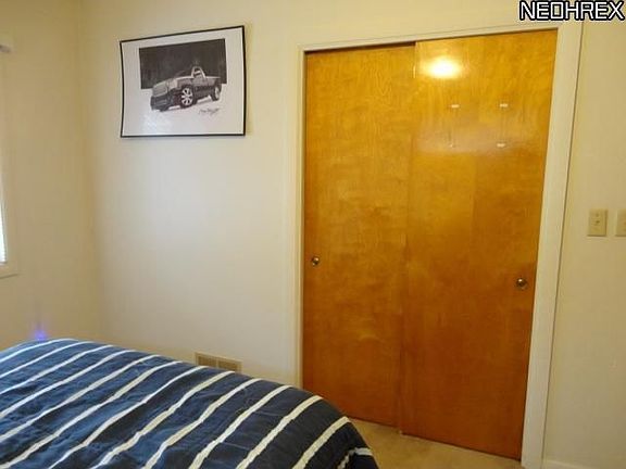5th image of 4345 Stoneybrook Dr SE