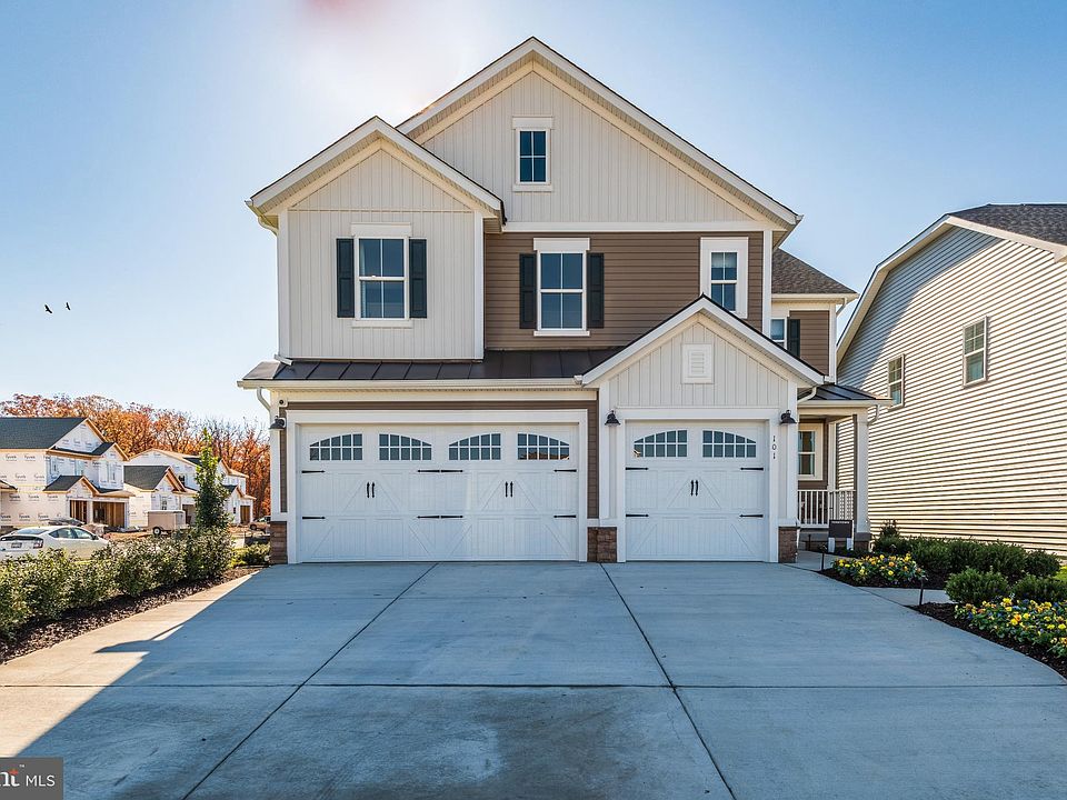 1st image of 8528 Fleetwood Dr