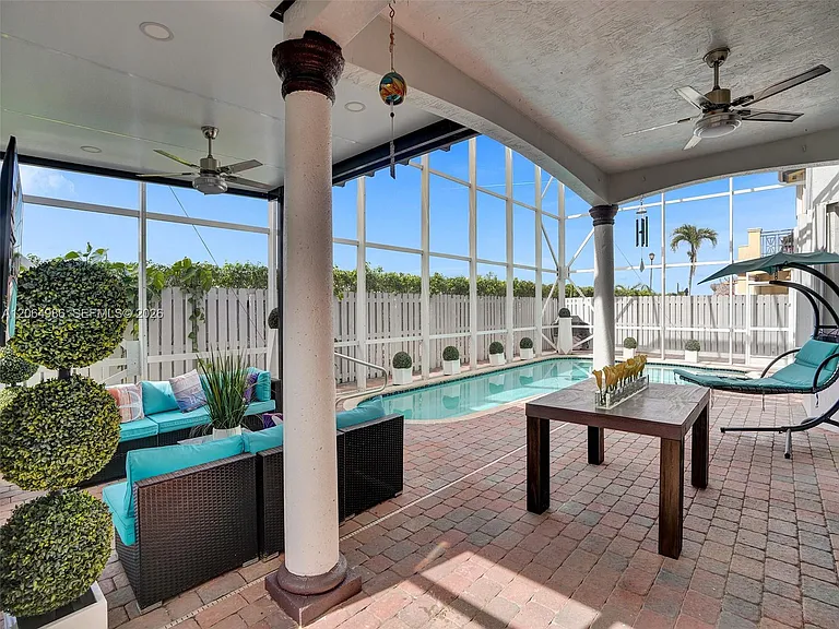 6662 SW 166th Ct — Photo 2