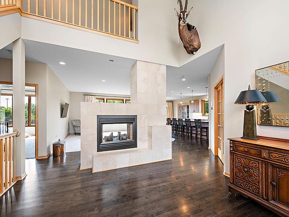 4th image of 6786 Yellowstone Ln N