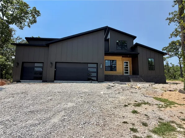 48 Cargill Dr, Bella Vista, AR 72715