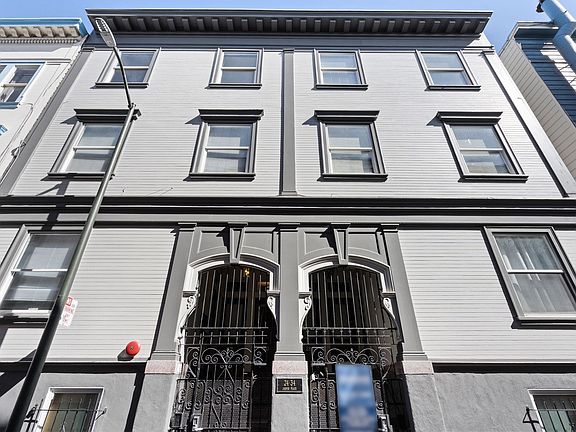 5th image of 24-34 Jasper Pl #5