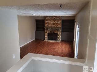 1402 Saint Raphael St, Bellevue, NE 68005