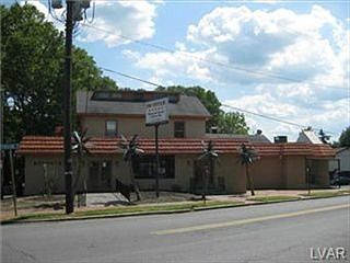 2nd image of 530 Pembroke Rd