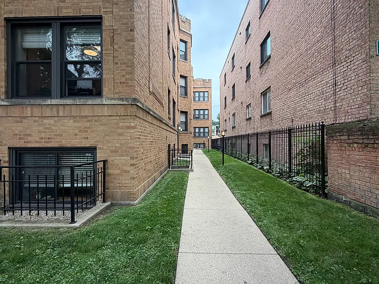 6225 N Hermitage Ave #3E — Photo 17