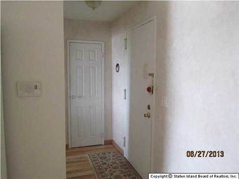 4th image of 2 Elmwood Park Dr APT 701