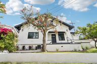 W Avenue 37-2604-001.jpg