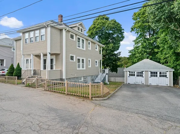 61 Town Hill St, Quincy, MA 02169