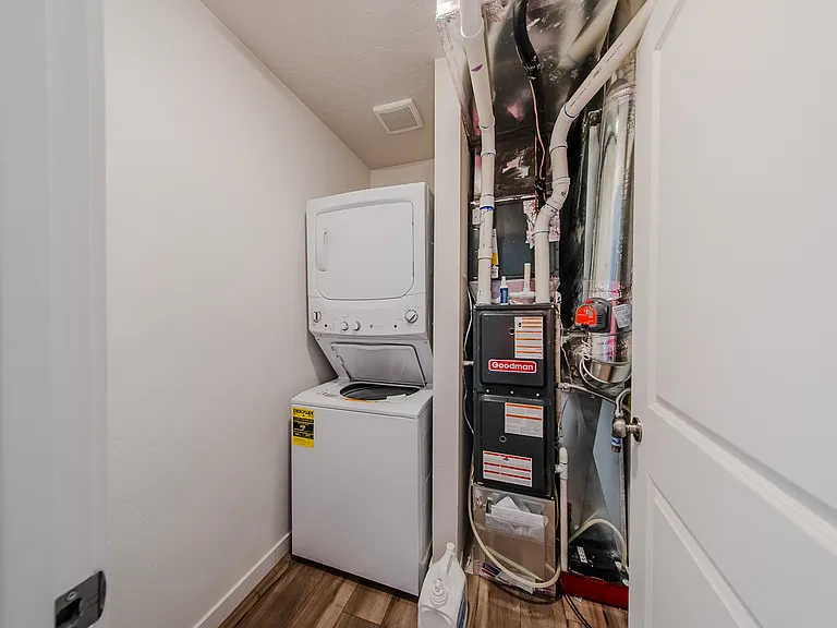 3445 E Mossy Branch St — Photo 8