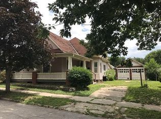 2715 S 18th St, Saint Joseph, MO 64503