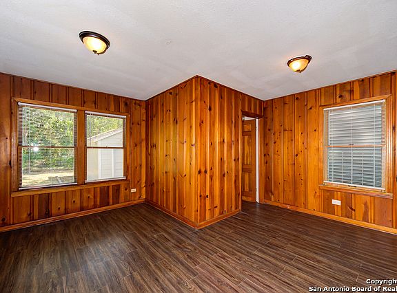 5th image of 106 Glamis Ave