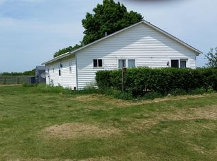 18900 Streit Rd, Harvard, IL 60033