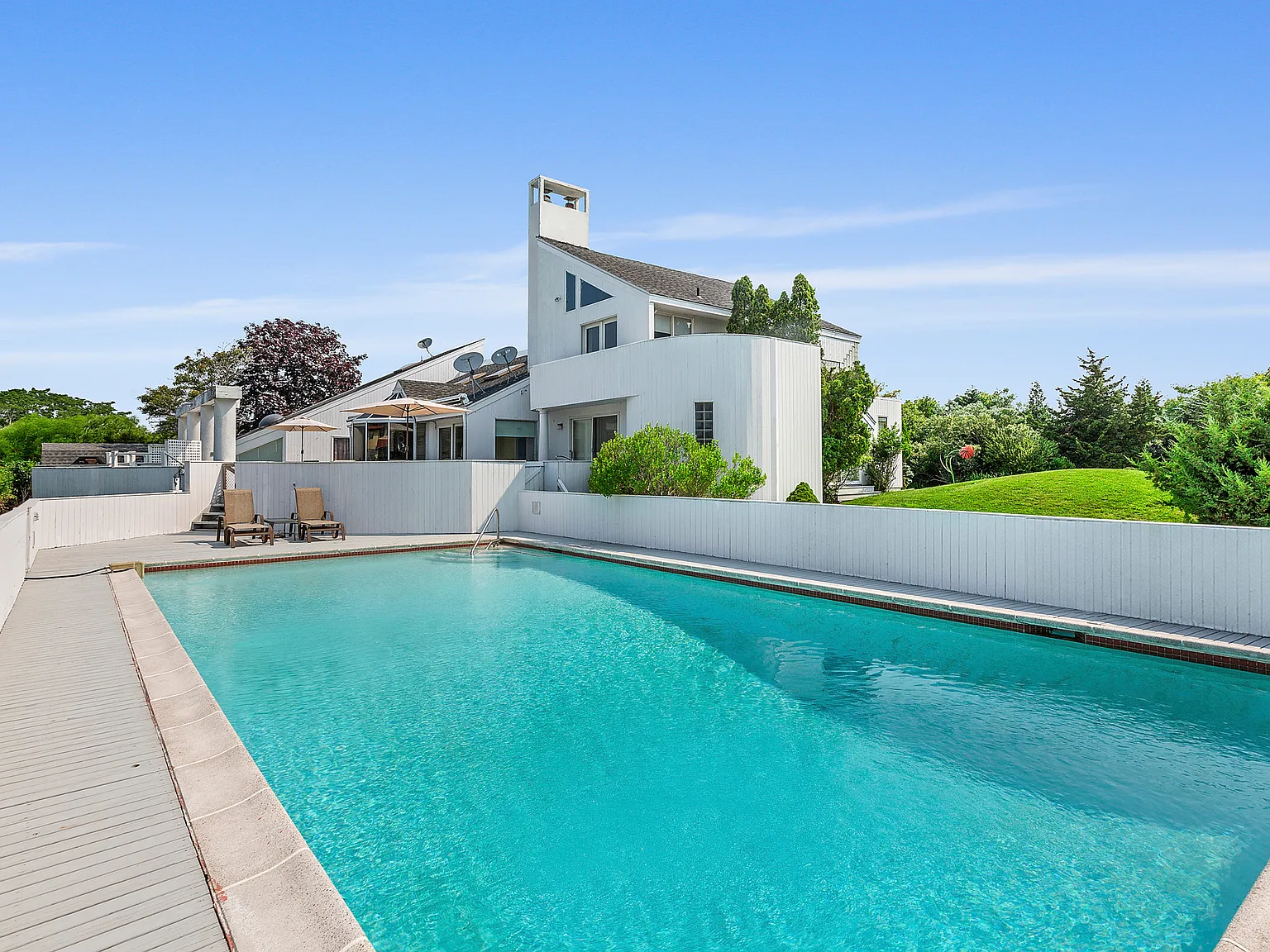 WHB Village Prime Location, Large 5 Bed I 5 Bath I Gunite Pool — Photo 2