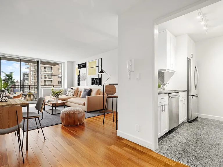 300 E 75th St #28H — Photo 1