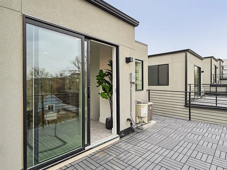 1240 N Tennyson St — Photo 22