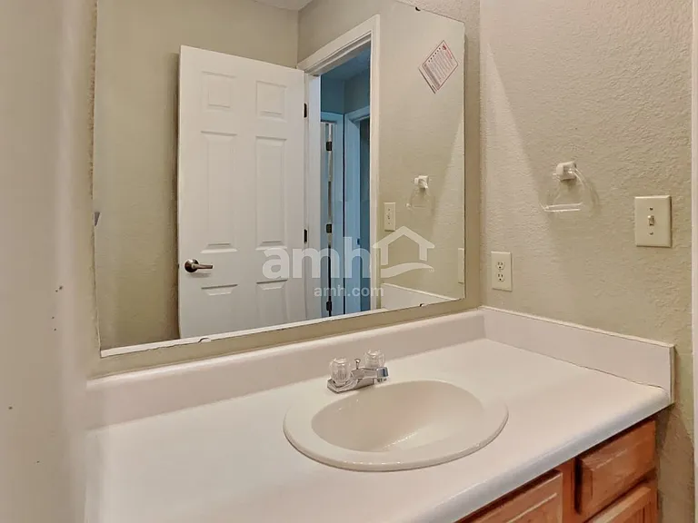 7411 Cordova Dr — Photo 15