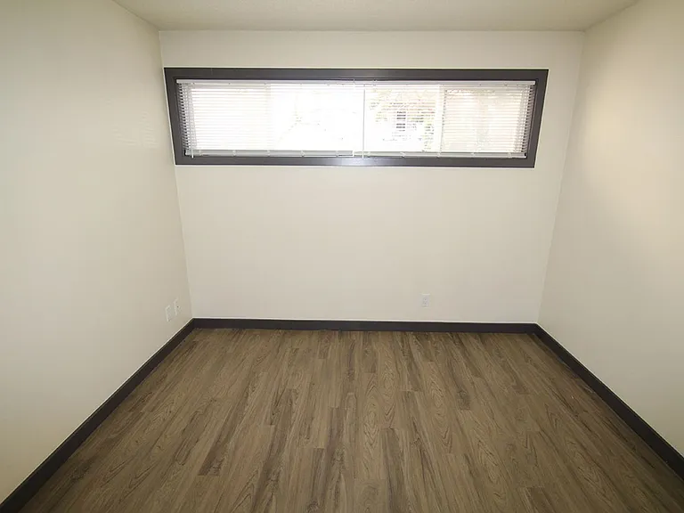 Hamilton Hall Apartments - Queen Anne — Photo 9