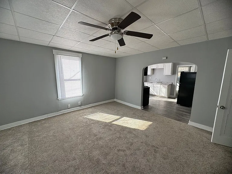 524 Lincoln Ct — Photo 6
